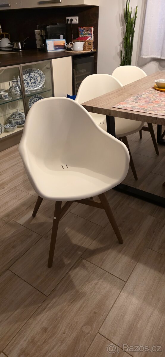 Jídelní židle