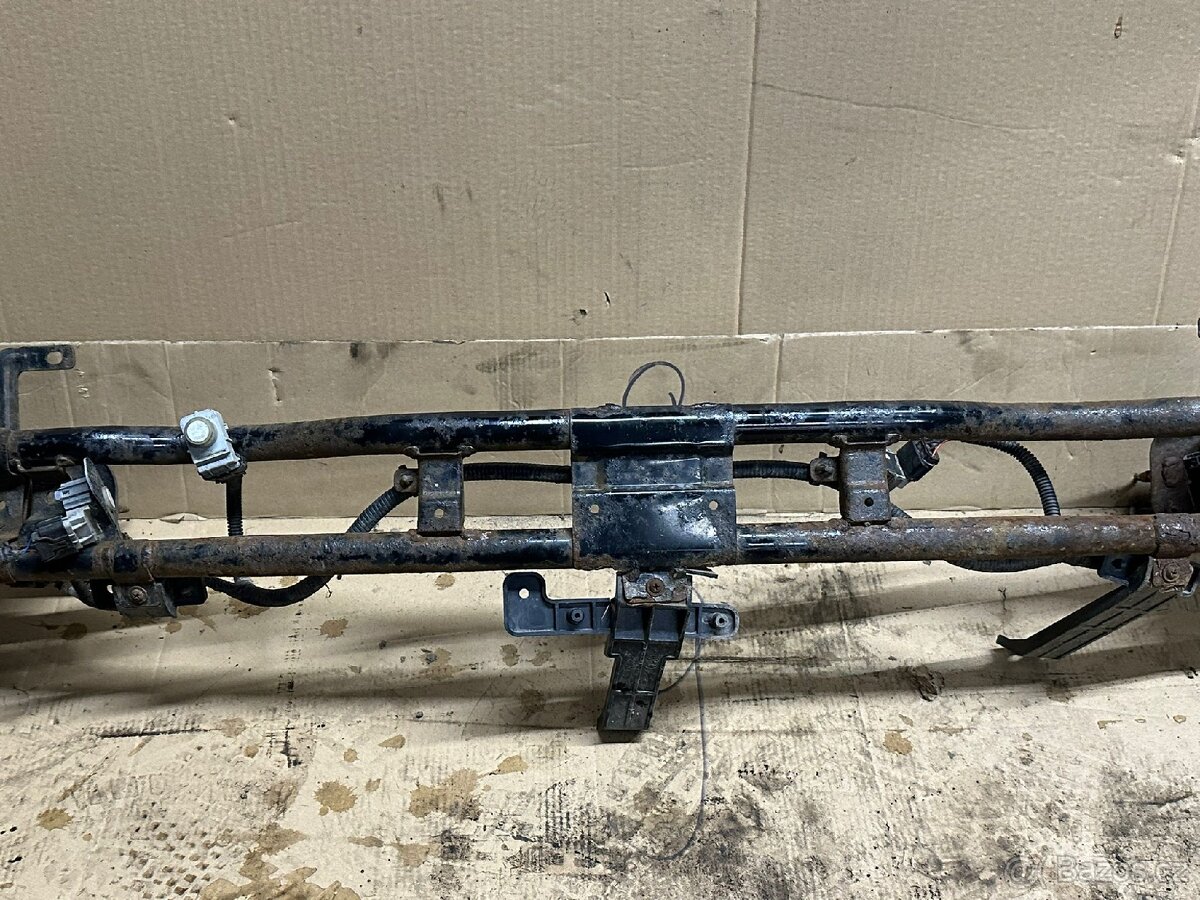 Kia Ceed zadní Výztuha