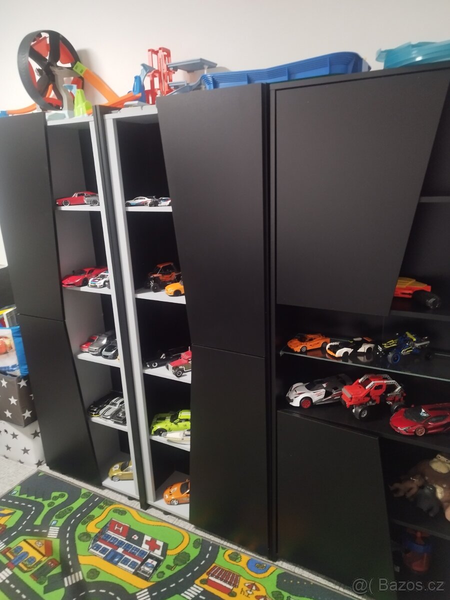 Skříně do studentského pokoje