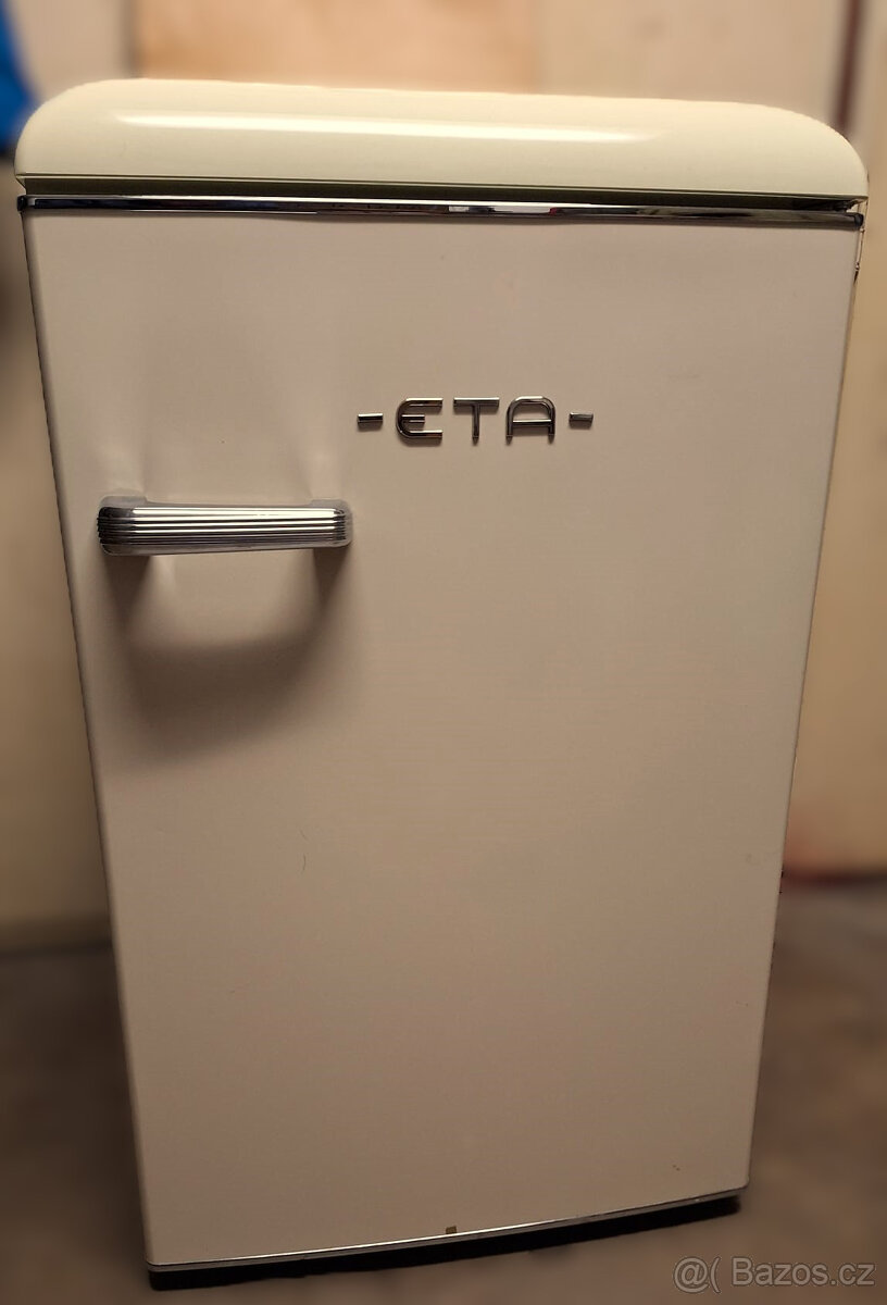 Retro lednice Eta Storio