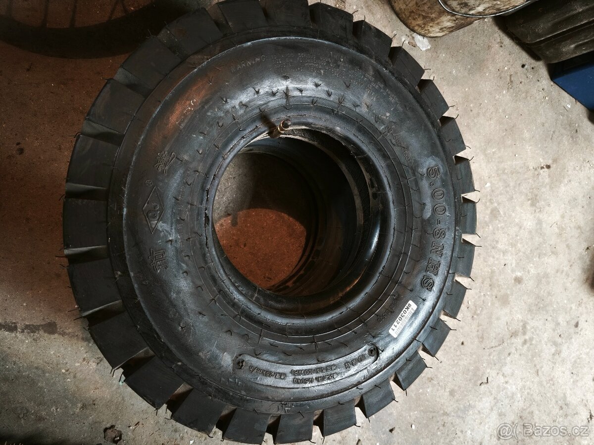 Nové pneumatiky 5.00-8