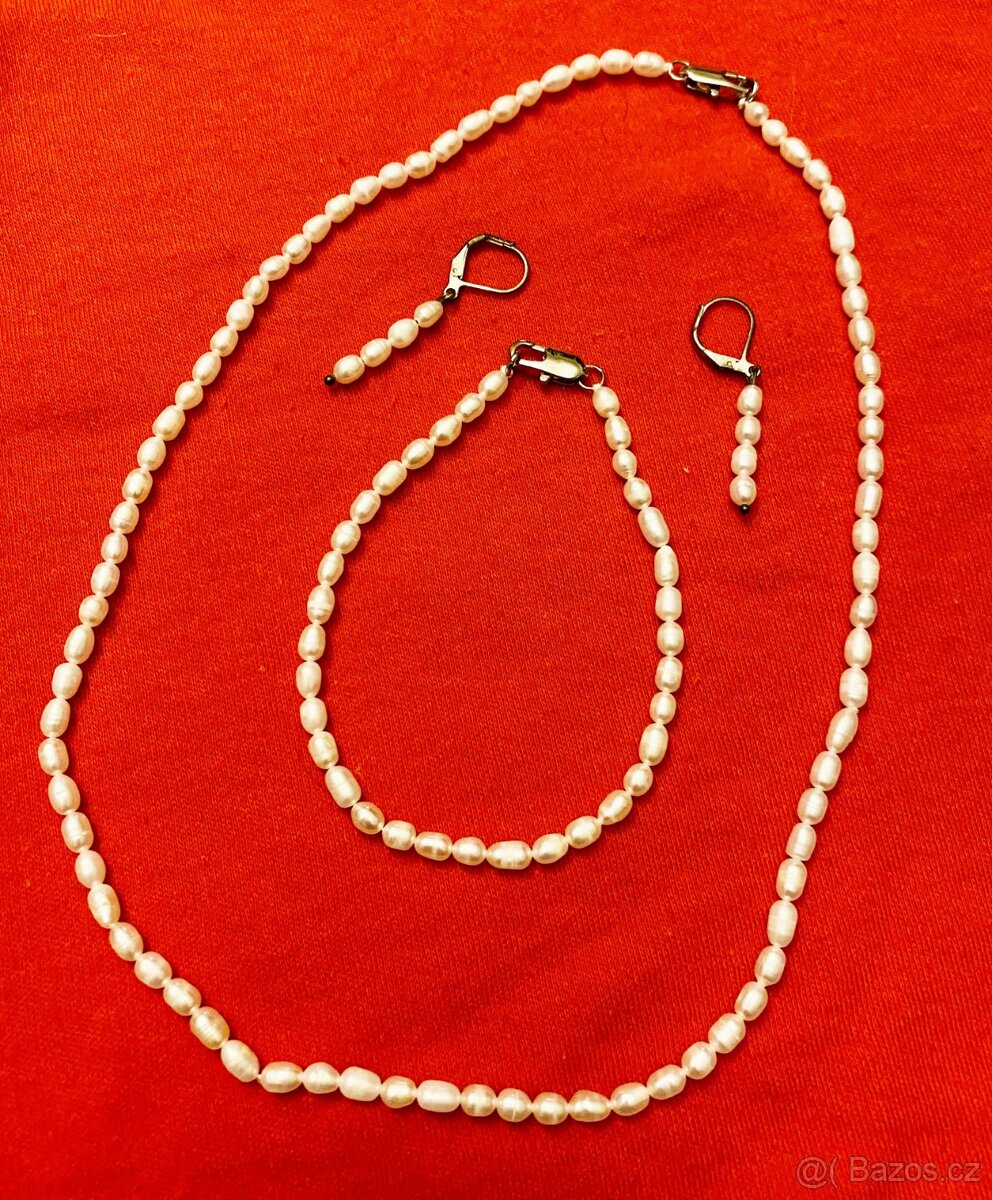 Náhrdelník, náramek, náušnice - pravé perly 4-5 mm