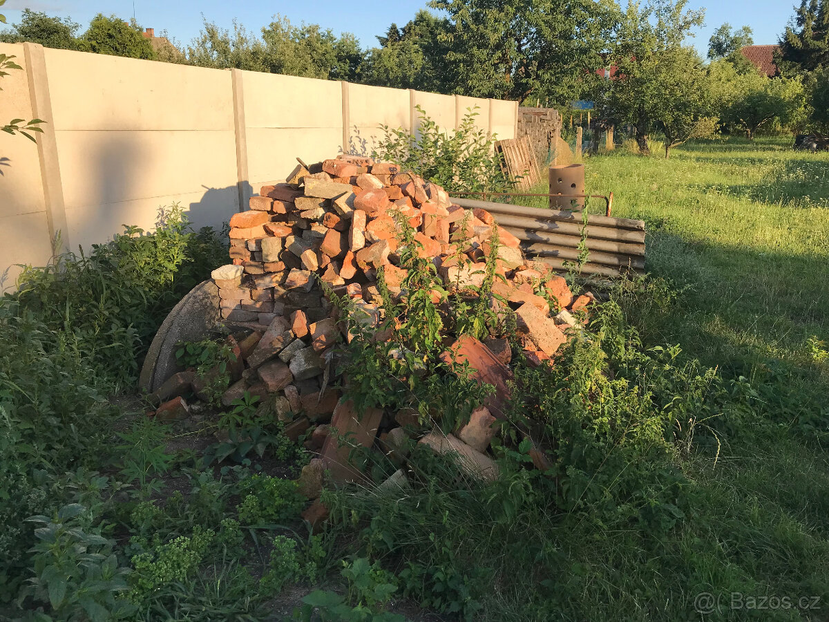 Staré cihly - za odvoz