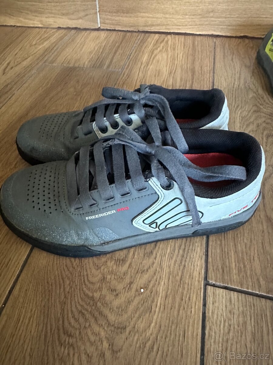 Boty fiveten ( five ten ) 5/10 addidas 40,5
