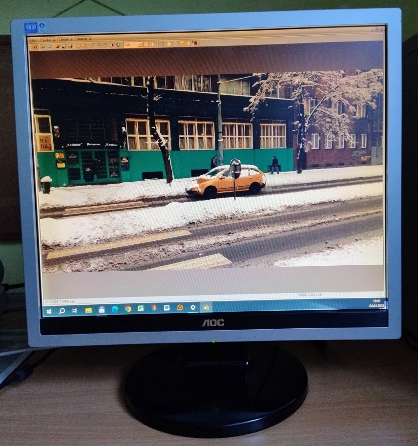LCD Monitor AOC 19“