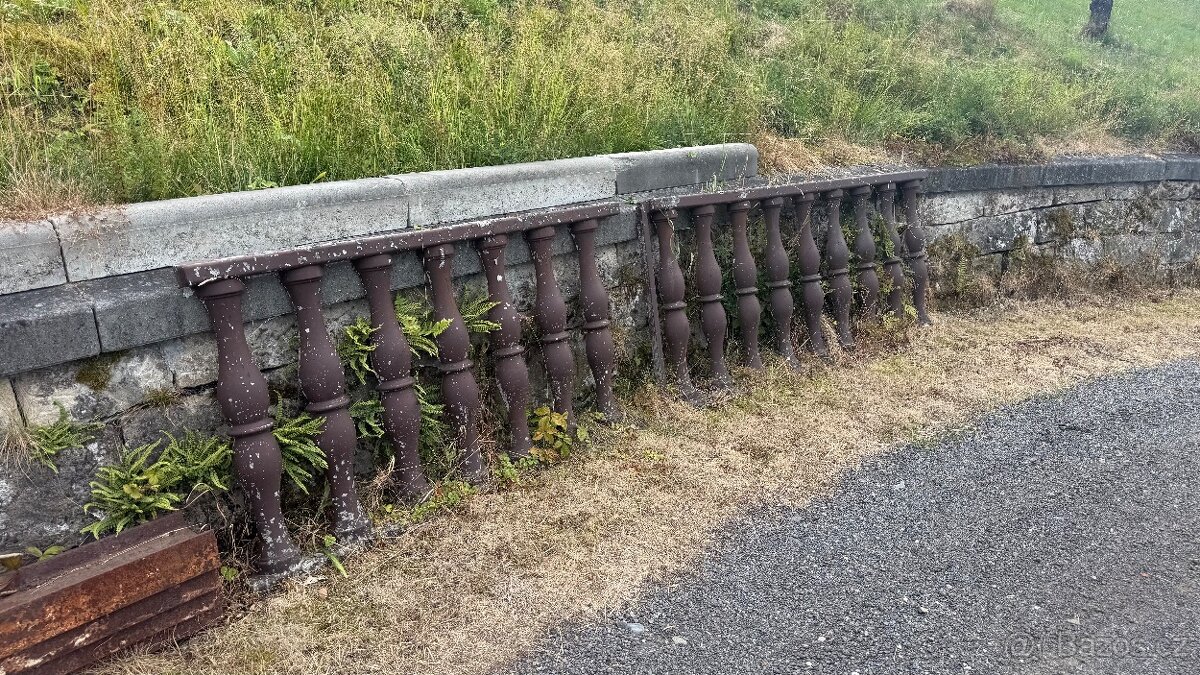 Betonový plot