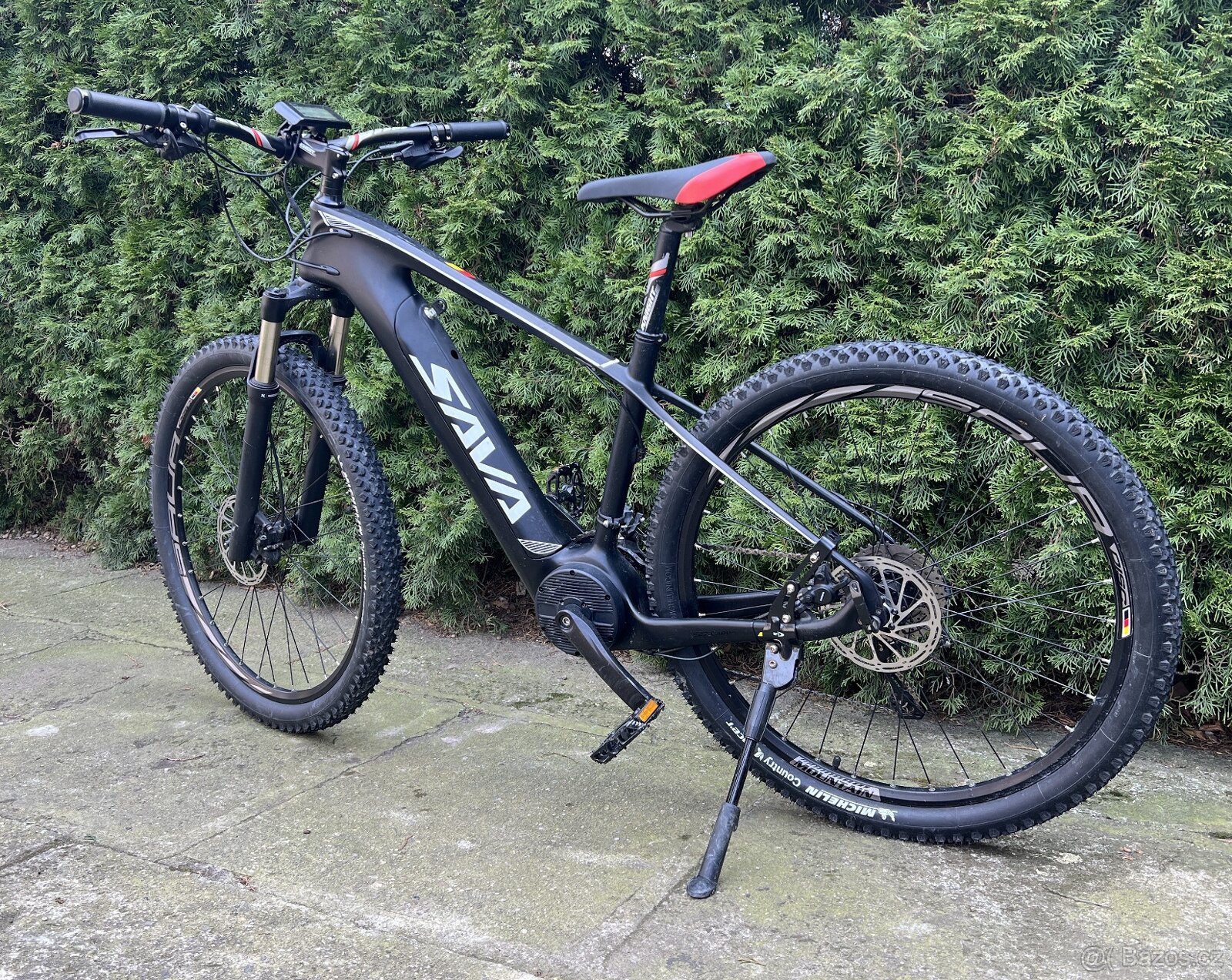 elektrokolo SAVA Sava e27 Carbon 4.0