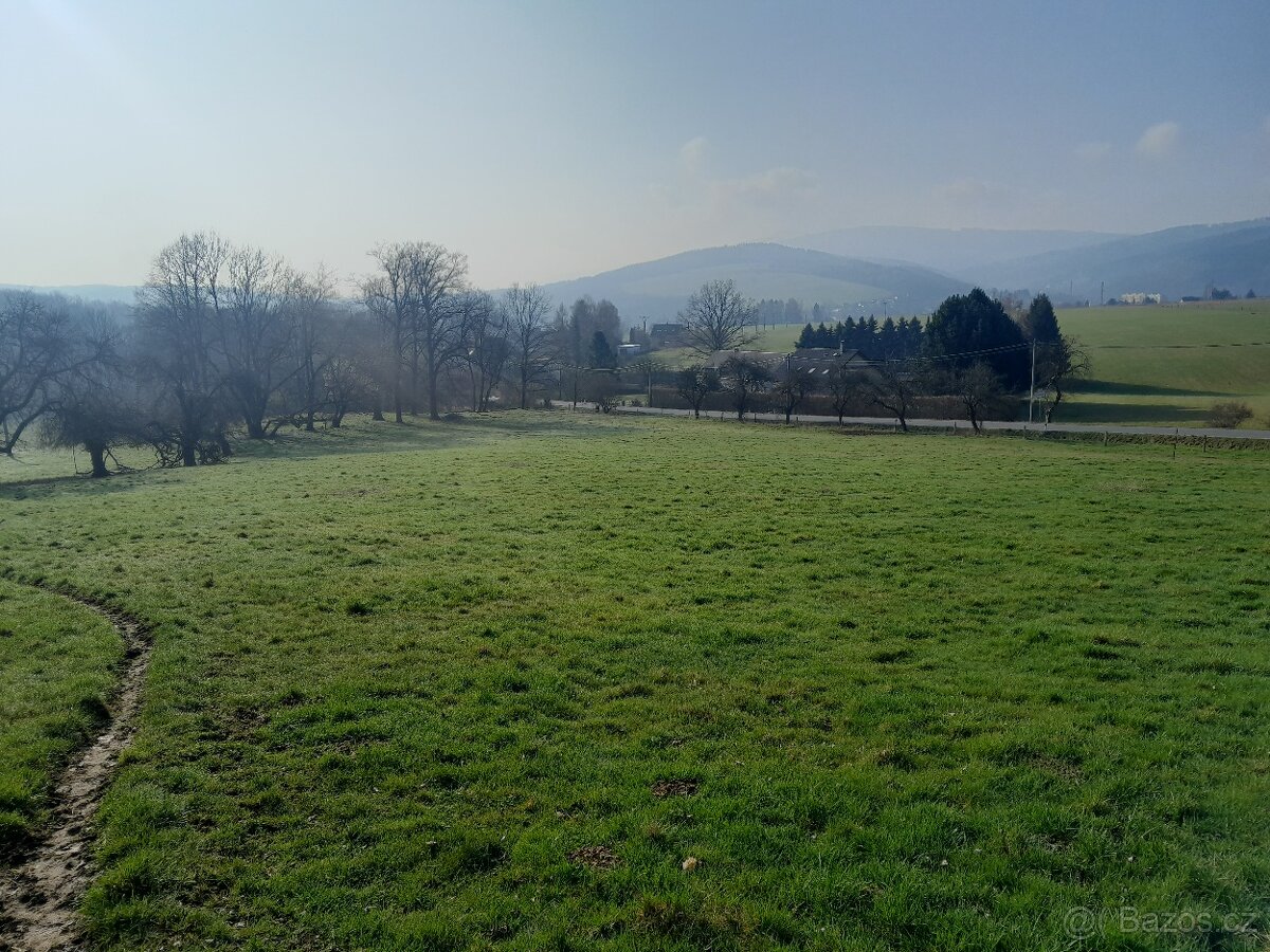 Stavební pozemek 1298m2