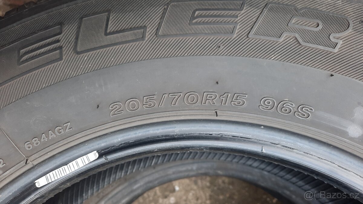 letní pneu 205/70 r15