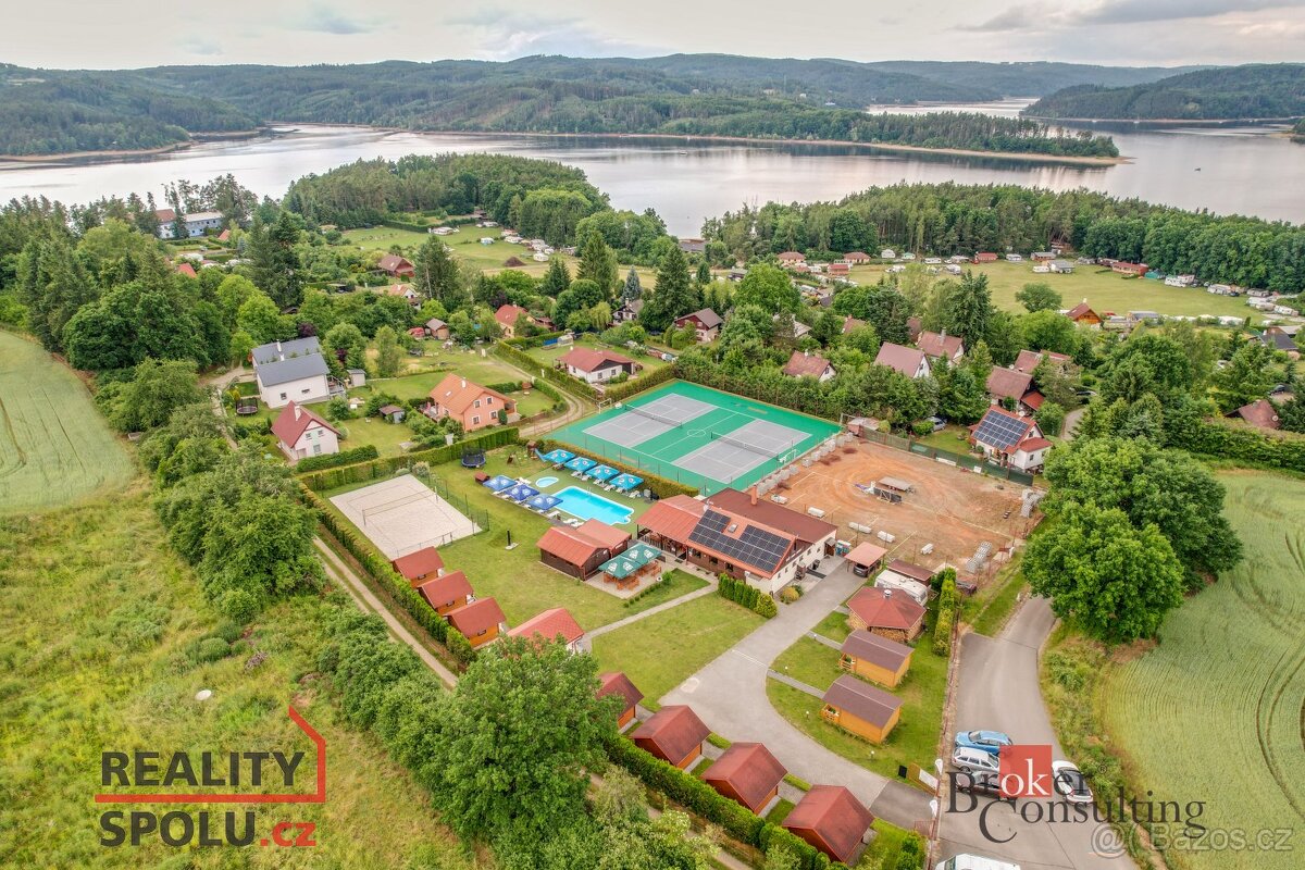 Prodej, komerční/ubytování, 6244 m2, Chrást E246, 39901 Ková