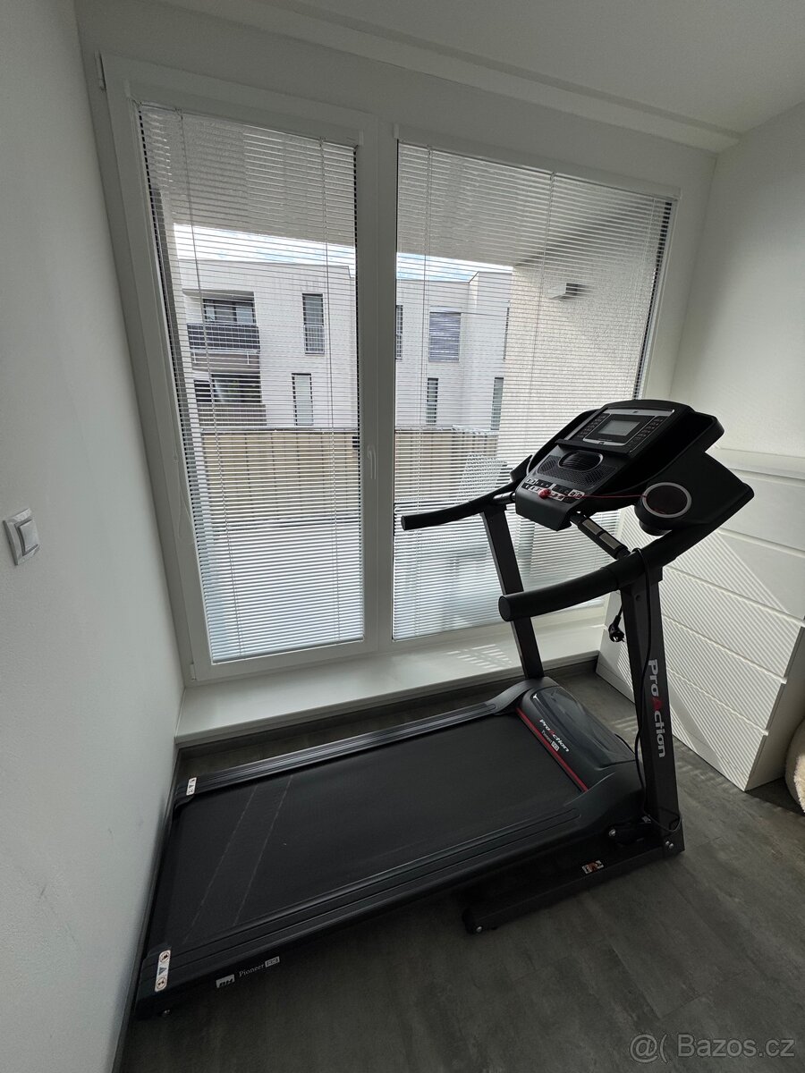 Běžecký pás BH Fitness Pioneer R3