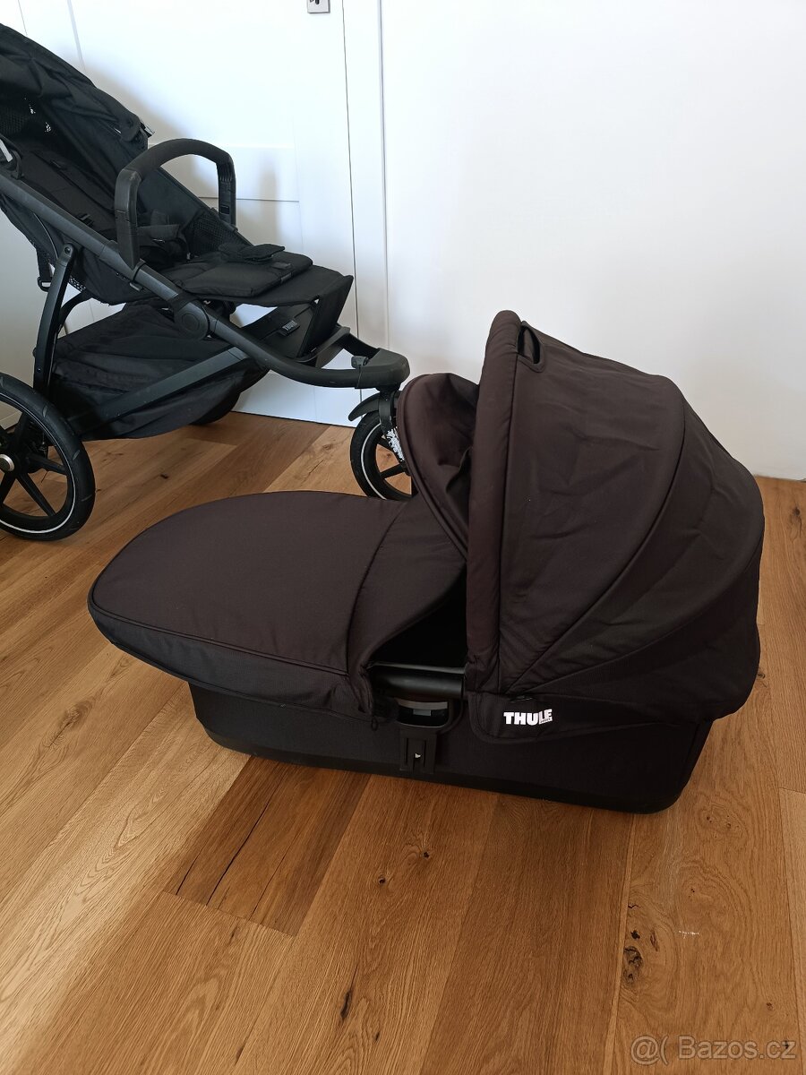 Thule Urban Glide 2 + korba + veškeré příslušenství
