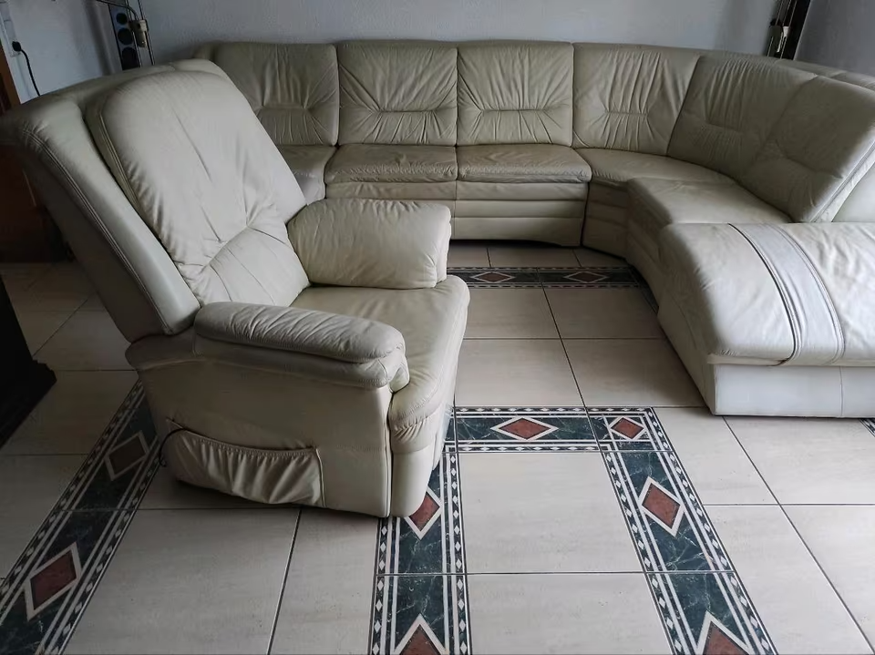 Luxusní kožena sedacka s polohovacím křeslem