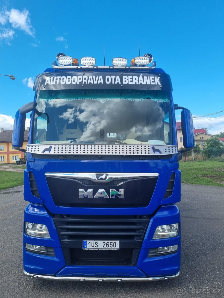 ŘIDIČ / ŘIDIČKA C + E, MKD (MAN, MERCEDES)