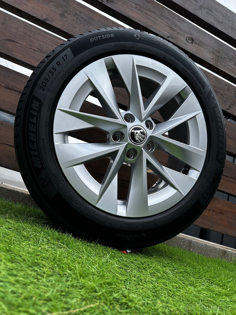 Alu kola 5x112 r17 s letním pneu (o417)