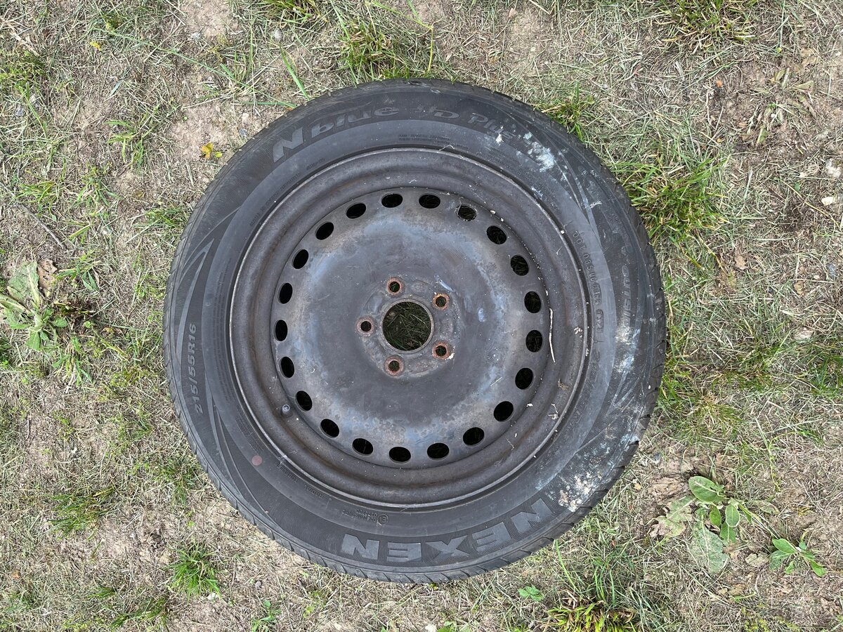 Letní pneu s disky 215/55 r 16 93V