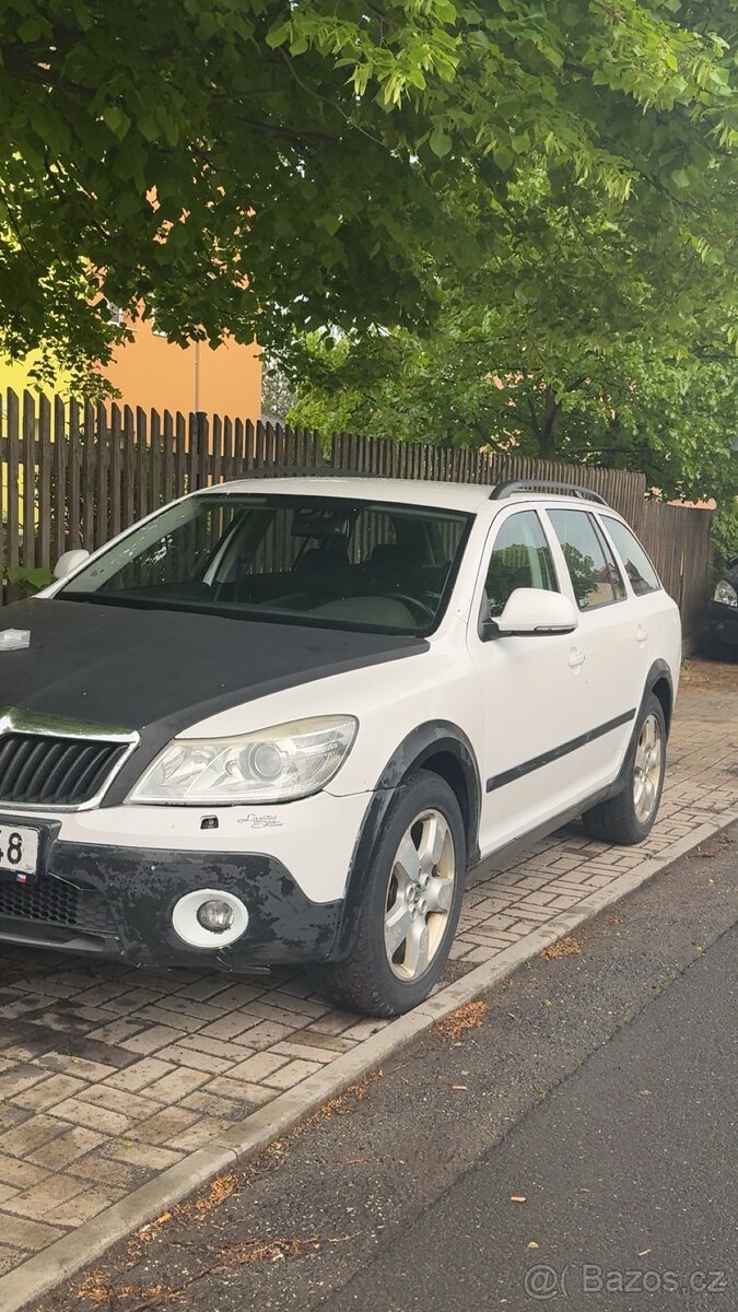 Škoda Octavia 2 Scout Combi