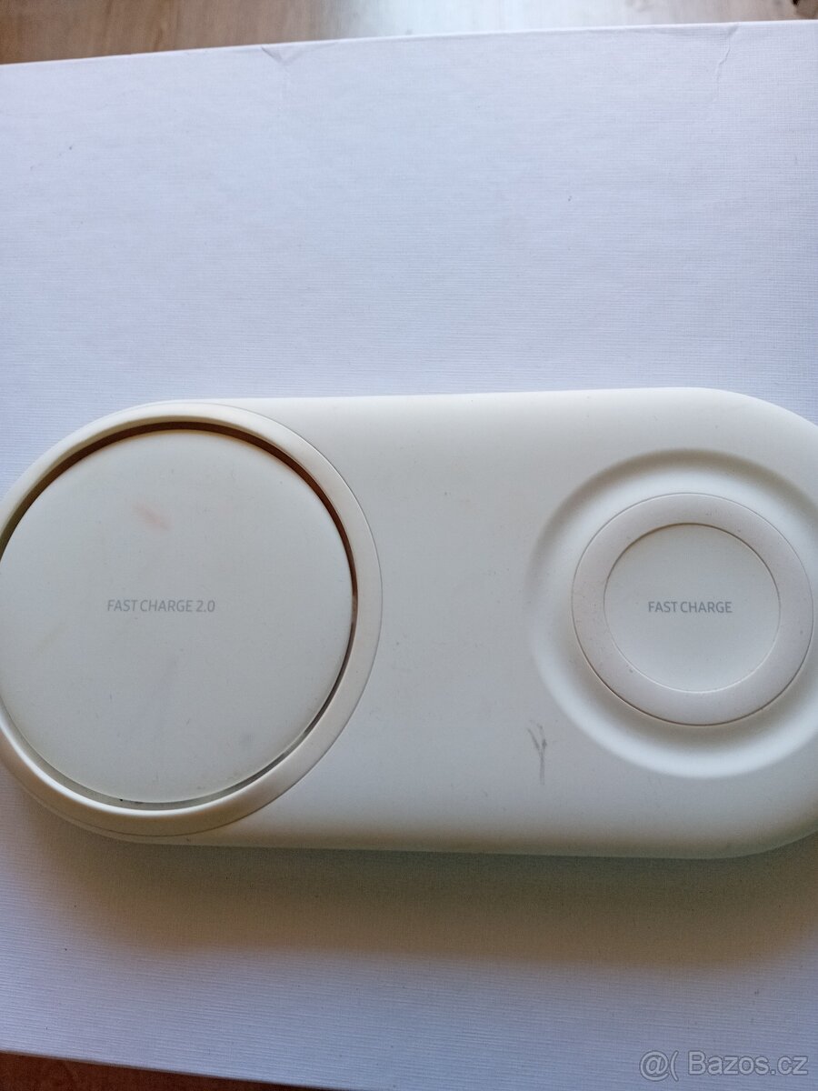 Samsung Bezdrátová nabíječka Duo Pad - bílá