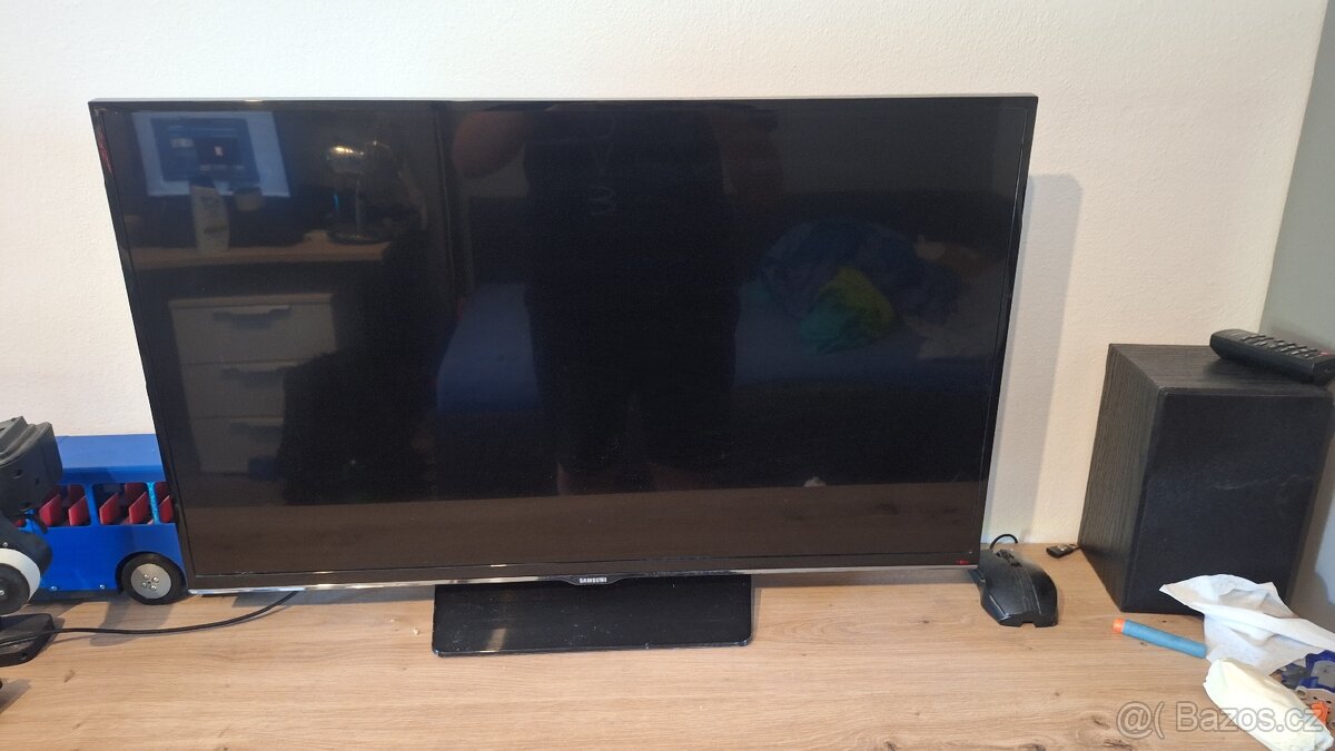 Samsung smart tv. 32-inch