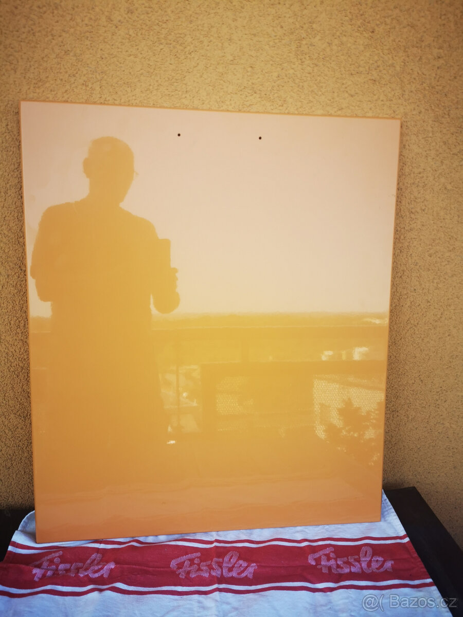 Přední deska vysoký lesk š. 60 cm x v. 70cm oranžová
