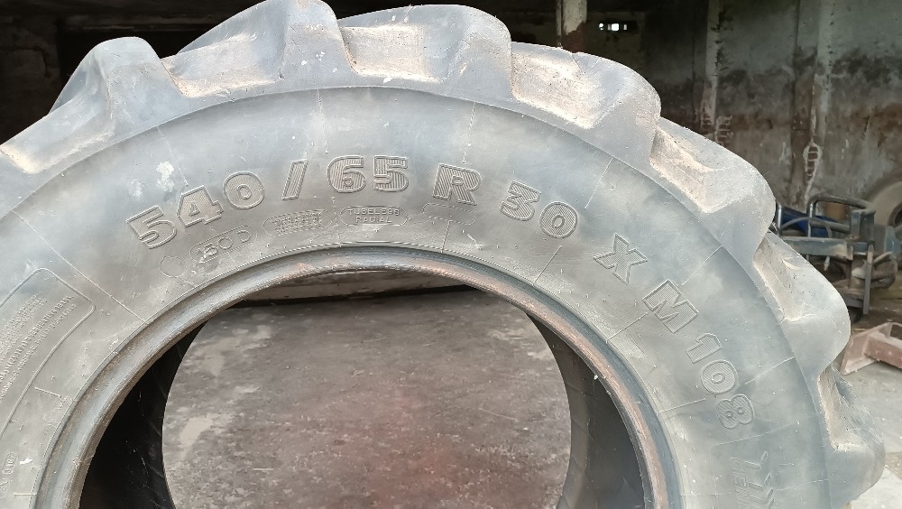 PNEU 540/65/R30