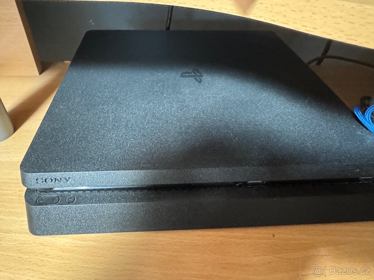 PS4+hry+ovladač