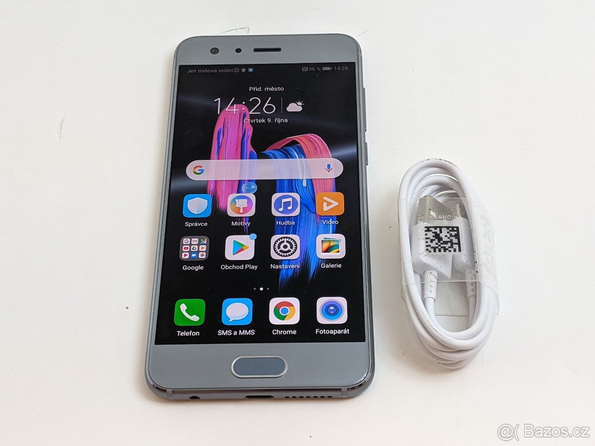 Honor 9 4/64gb silver. Záruka 6 měsíců.
