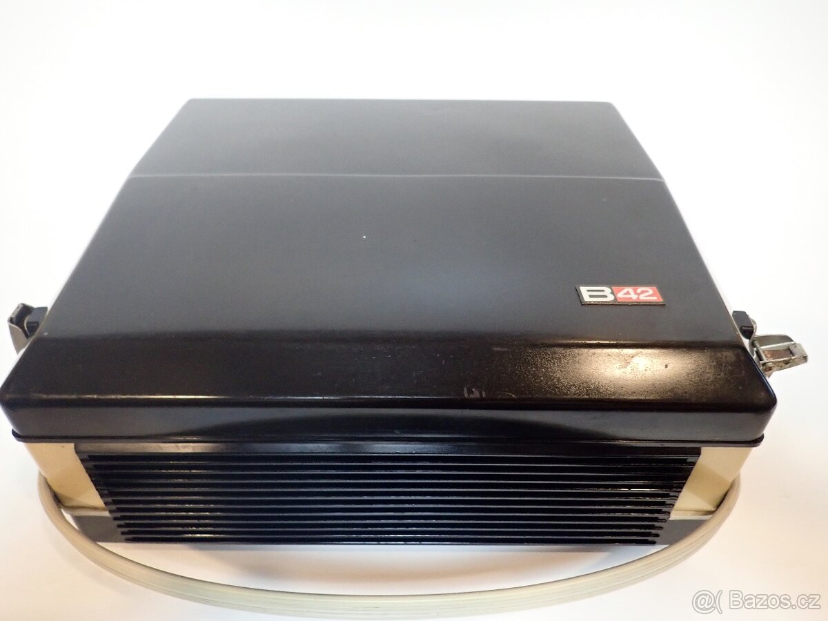 TESLA B42 kotoučový magnetofon