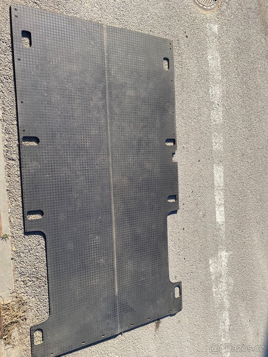 Ford Tranzit nová podlaha - sleva