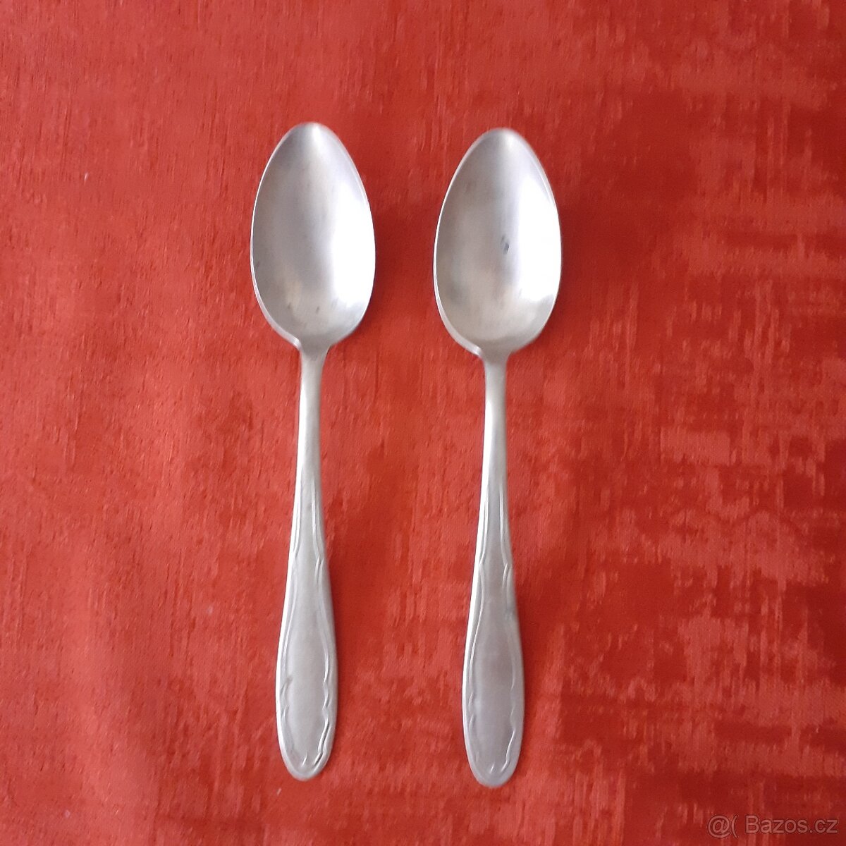 starožitné reklamní lžičky