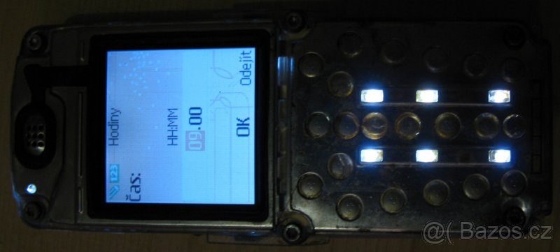 Nokia 5140i bez krytu a bat, příslušenství k LG GD330AT