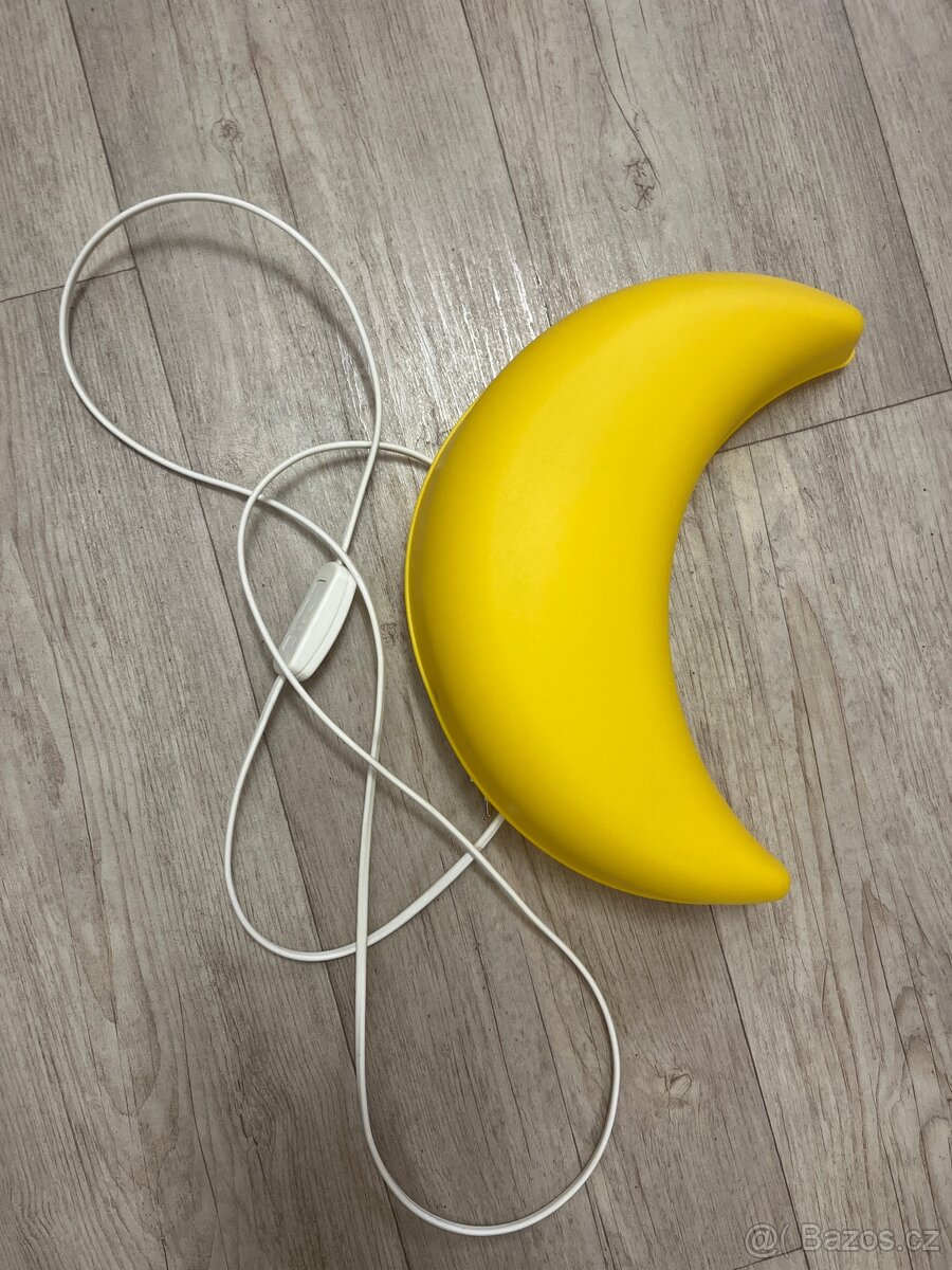 Nastenna lampicka mesicek