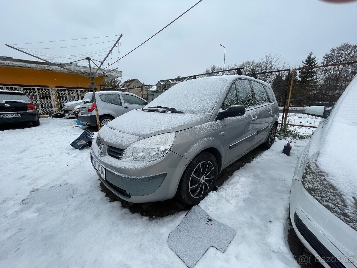 Renault Grand Scénic 1.9 dCi – 7 míst – Pojízdné