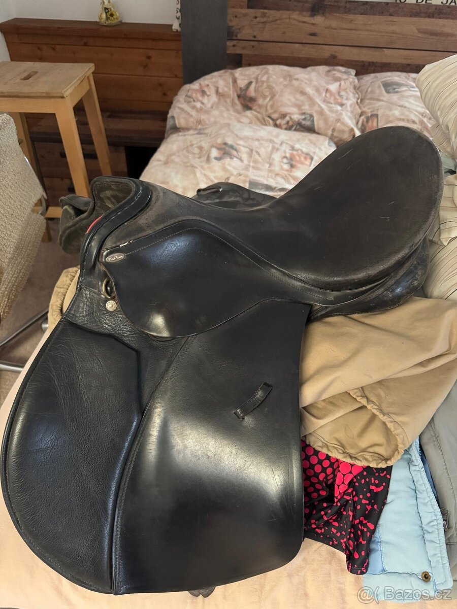 Sedla 1x drezurní,1x všestranné,1x kentaur- velmi levně
