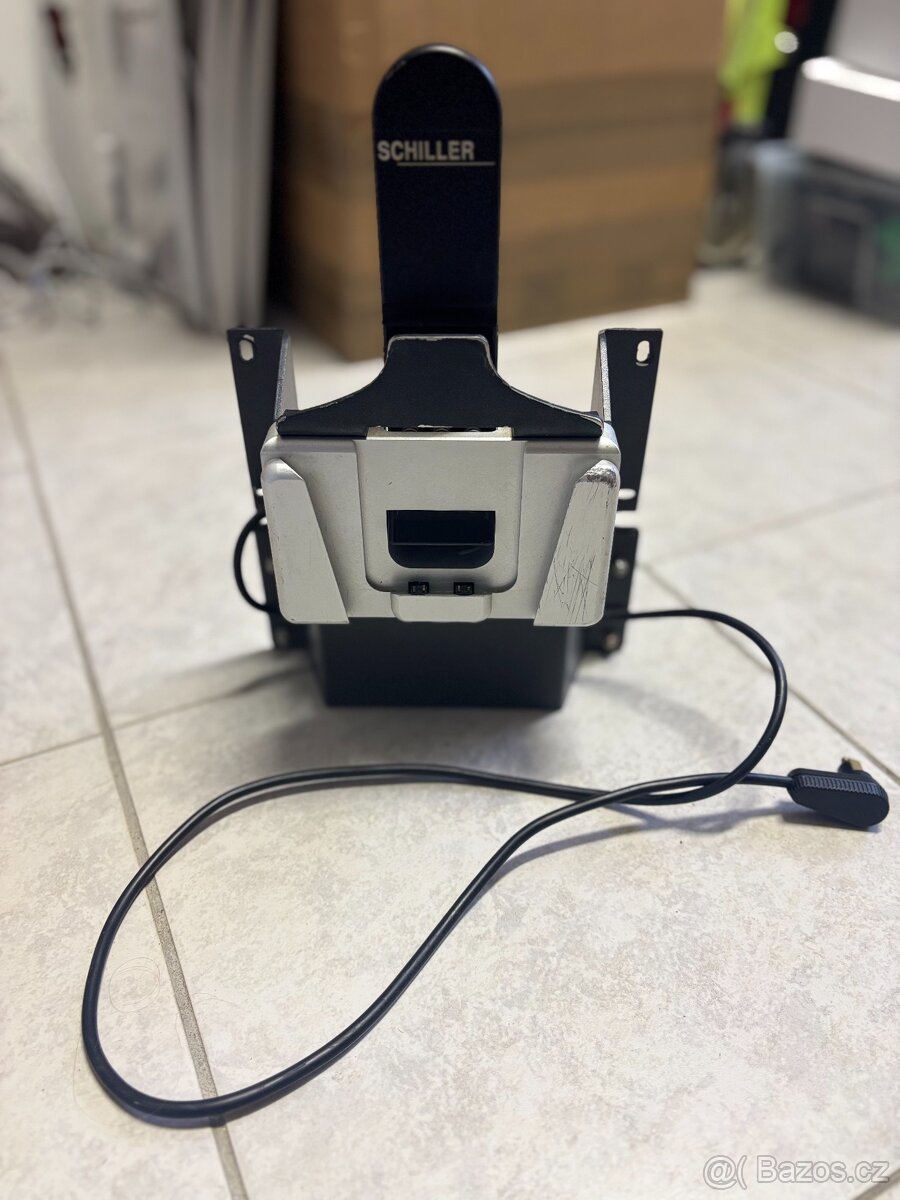 Držák defibrilátoru Schiller