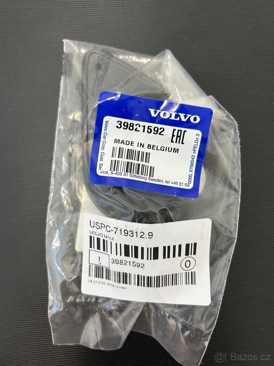 Volvo xc60 fl zaslepka pravý ostikovač