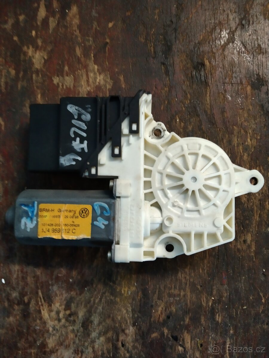 Stahovačka vw 1J4959812C