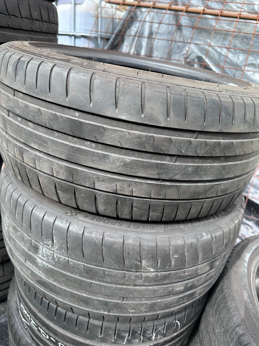 2ks letních 245/40 R18 93Y - Michelin