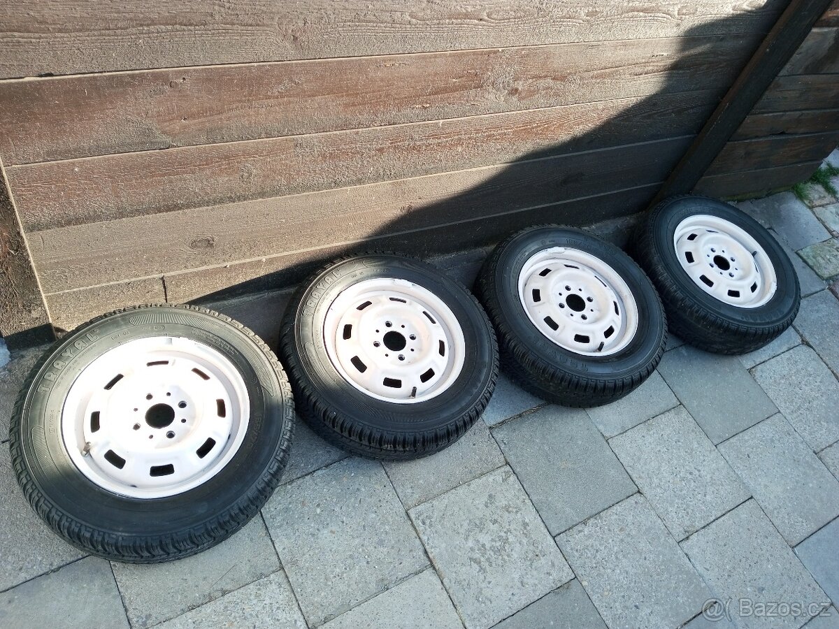 Kola škoda favorit