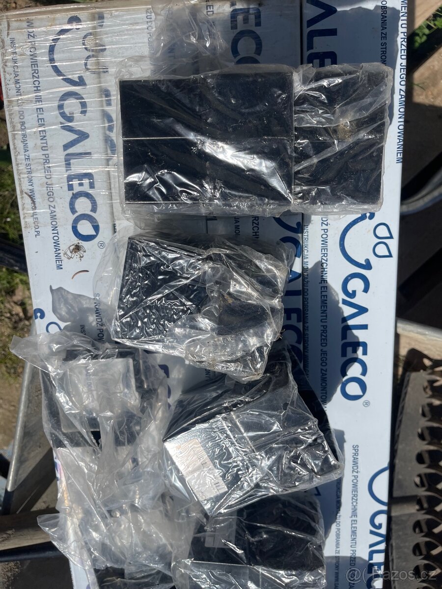 Prodám součástky okapového systému Galeco