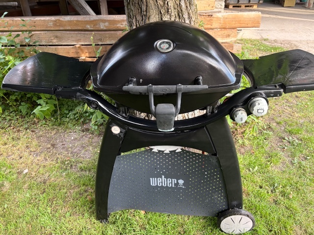 Plynový gril Weber Q 3200