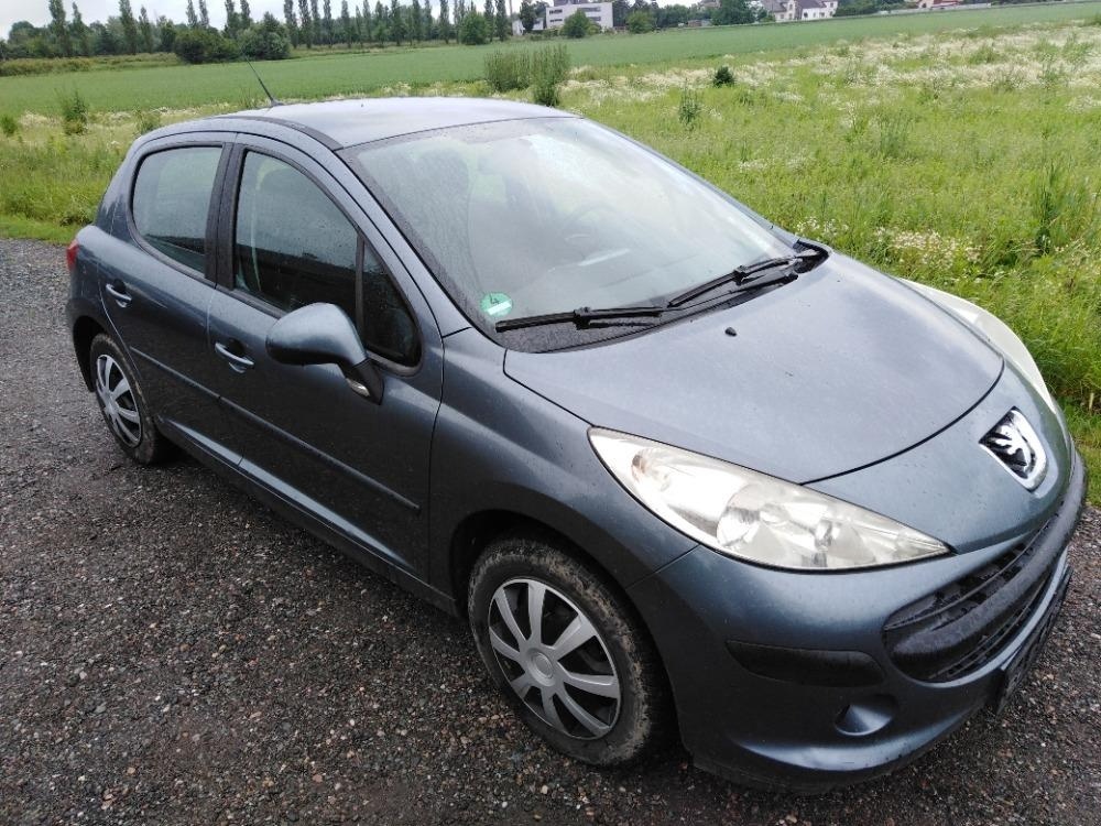 PEUGEOT 207 , 1,6i BENZIN 88 KW KLIMA,,, ZA 59000 KČ