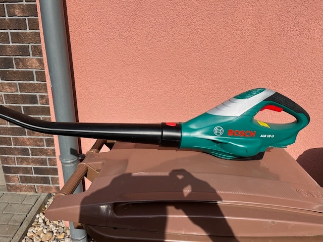 Akumulátorový foukač Bosch ALB 18 LI včetně baterie