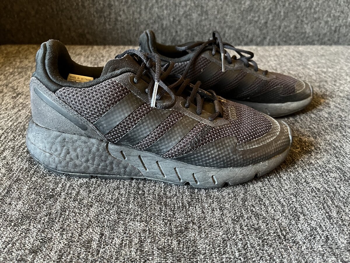 Adidas tenisky