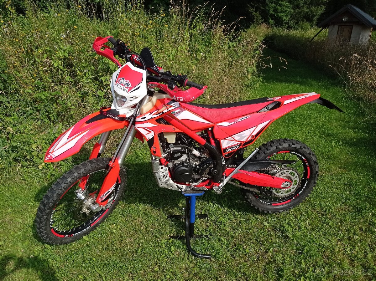 Beta Xtrainer 300 2T MY 2018