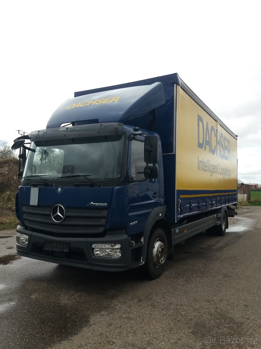 Mercedes Atego 1527