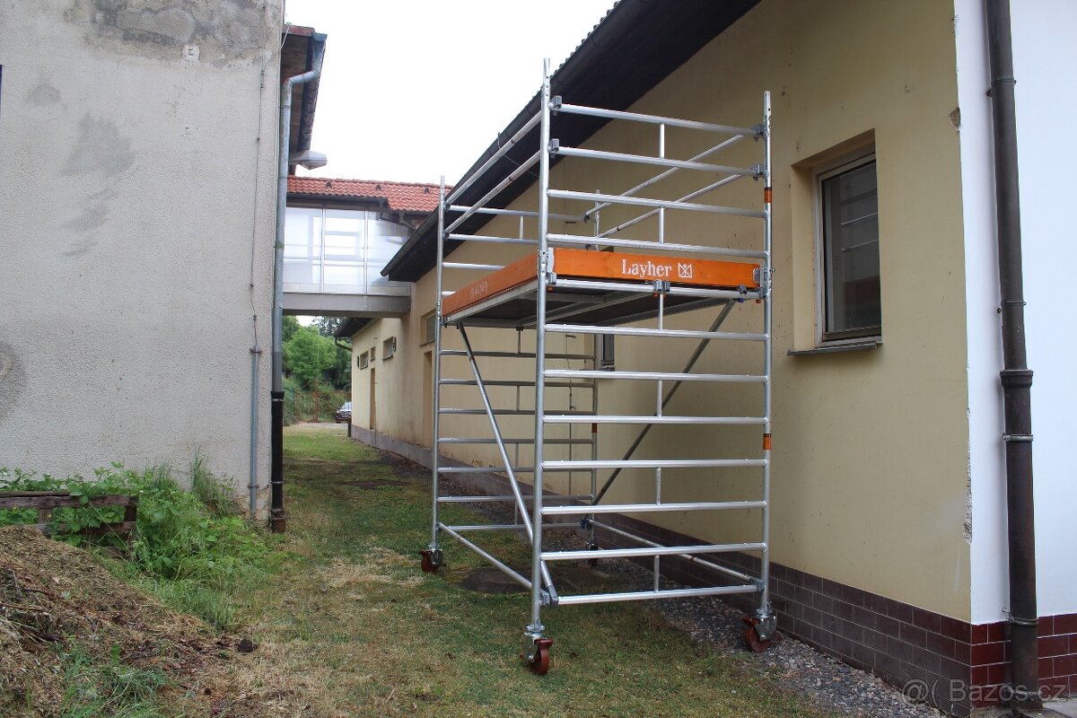 Profesionální pojízdné lešení Layher Uni Breit - Žatec