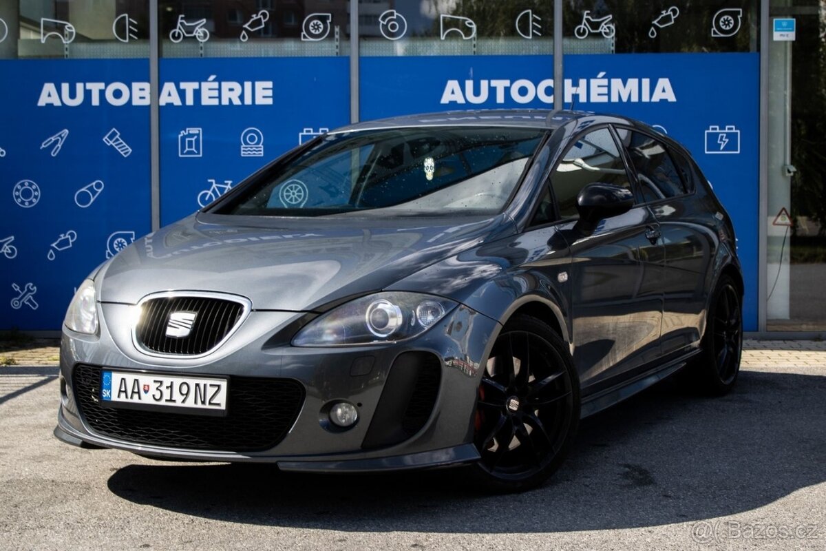Seat Leon 2.0 TSI CUPRA R, 195kW (2013).