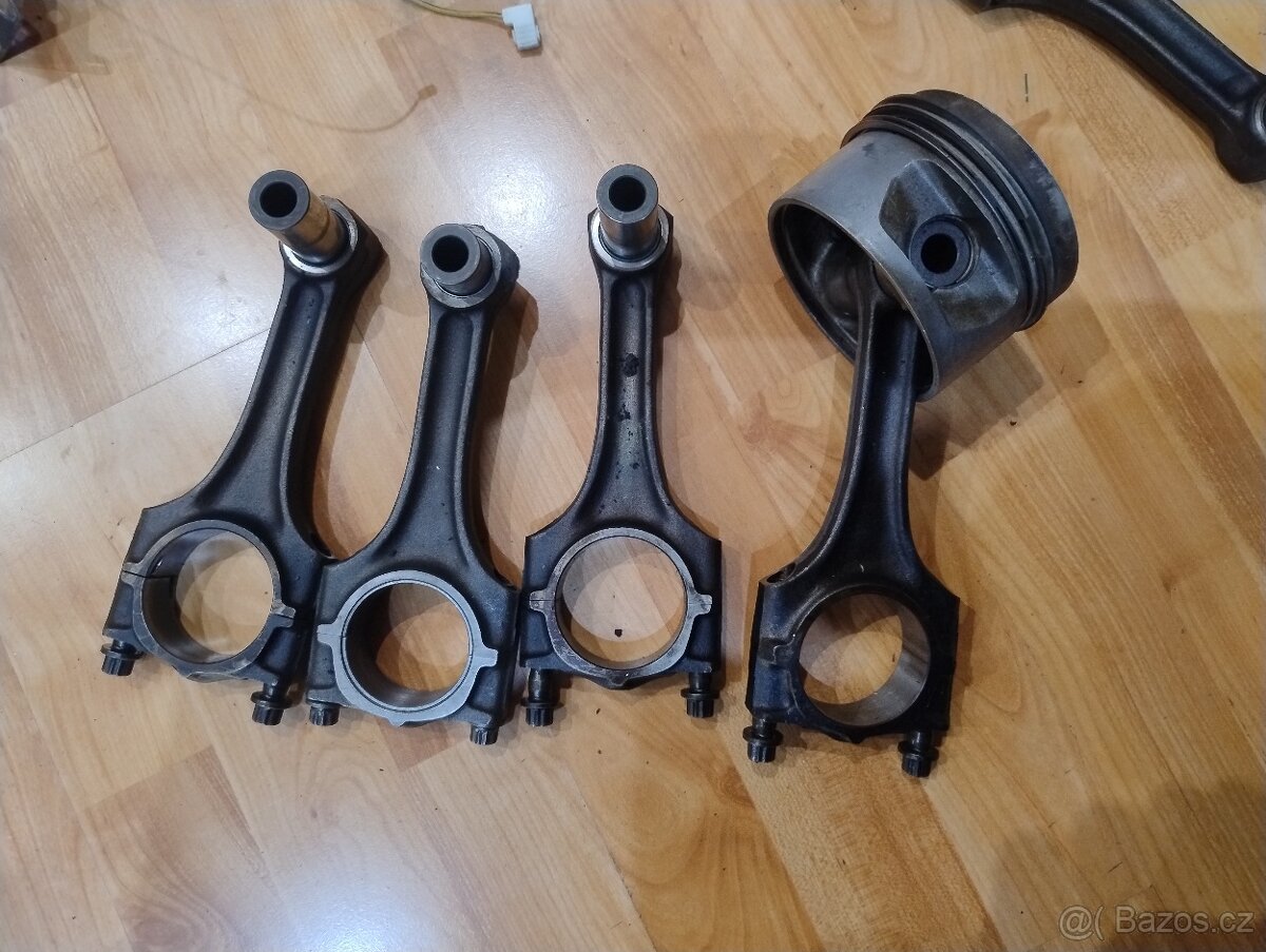 Motorové díly B200FT, B230FK