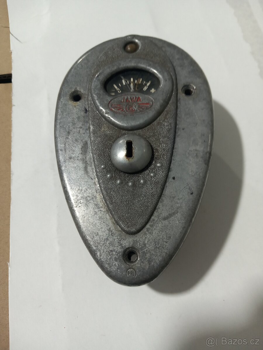 Jawa 250, 350 pérak, kývačka hliníková spinací skříňka